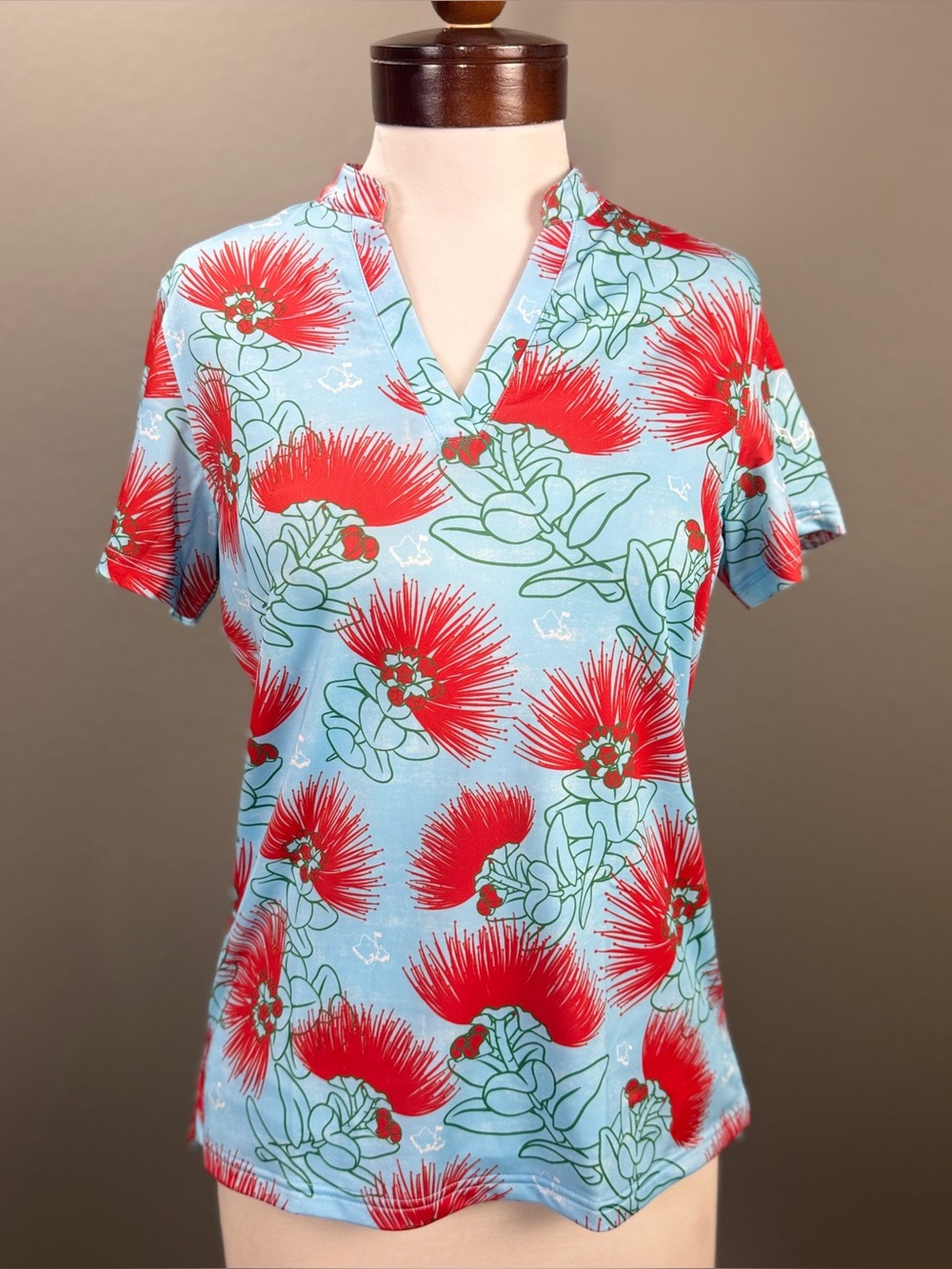 OGA Oahu Golf Women's Performance UPF 50 Notch Neck Blue Red Polo Sz M Floral